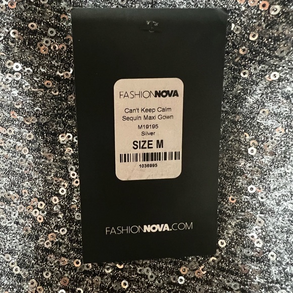 Fashion Nova Prom Dress - Picture 3 of 5